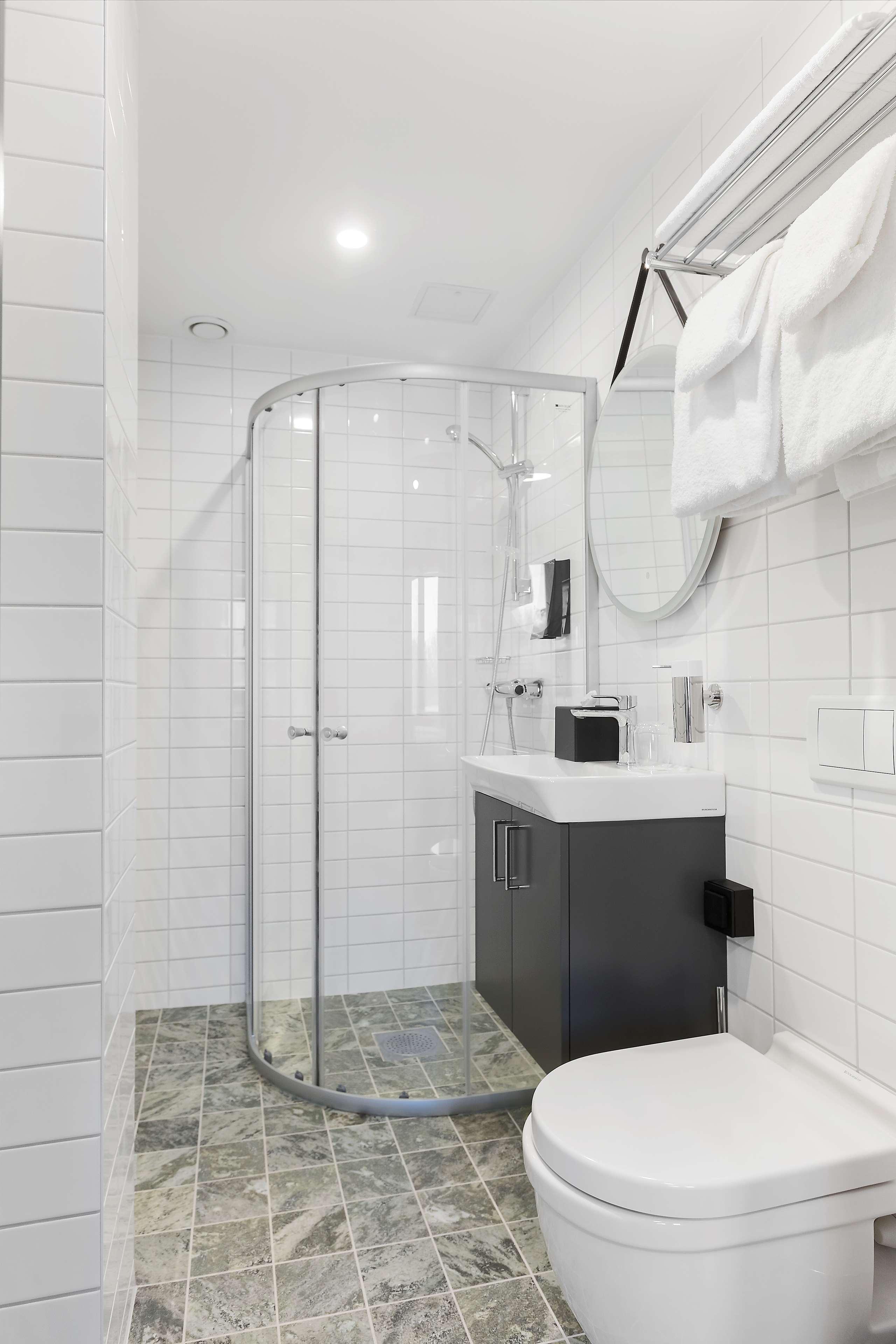Sure By Western Bromma 3*